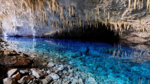 Gruta do Lago Azul