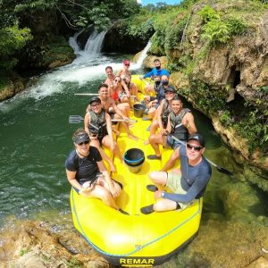 Passeio de bote Cachoeiras Serra da Bodoquena