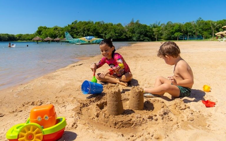 Bonito com bebê: quais passeios fazer com criança de colo?
